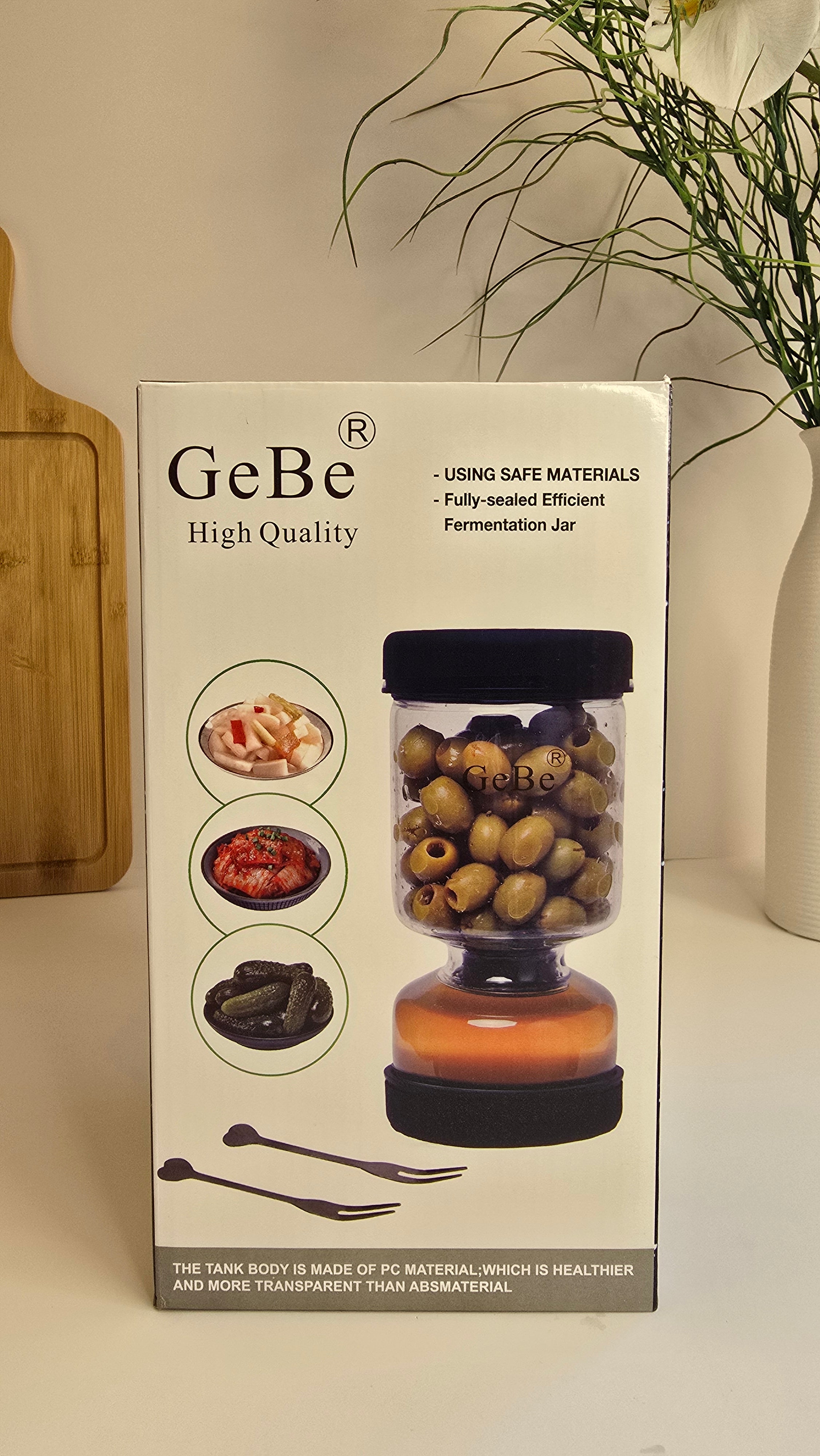 Beiryta glass fermentation jar retail packaging.