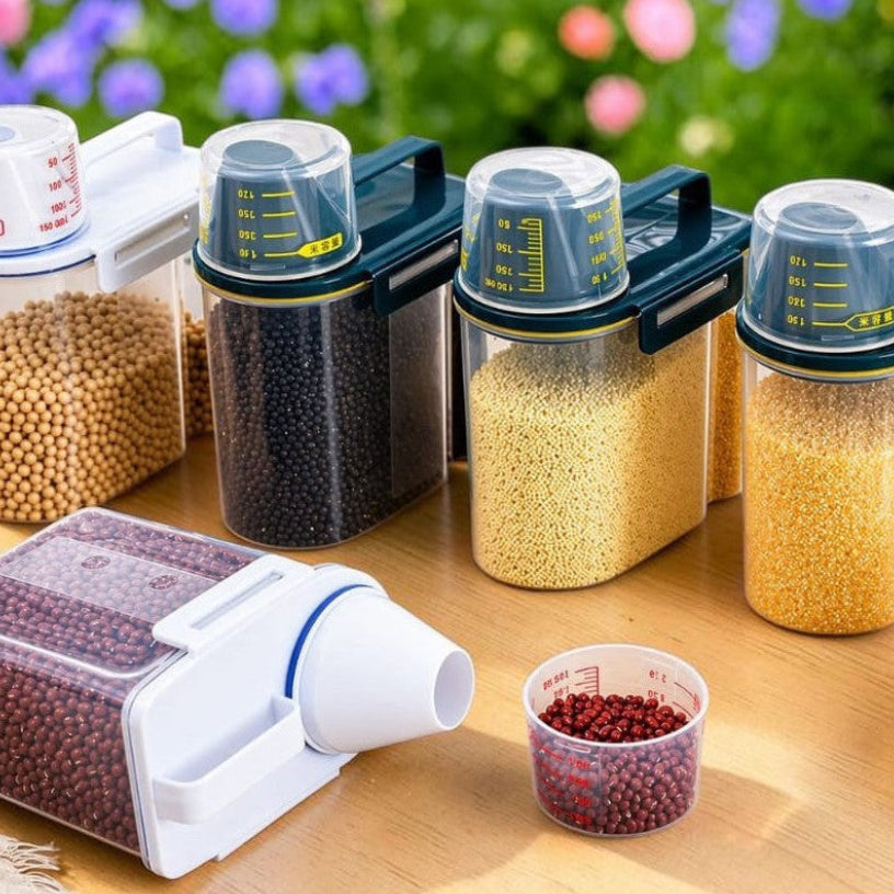 Beiryta 1.5 kg Dry Food Dispenser with Measuring Cup